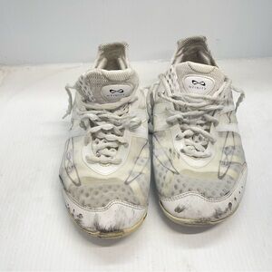 Cheer Shoes Pre-Worn 11
